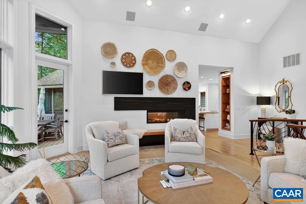 220 Saddleback Knl photo 18