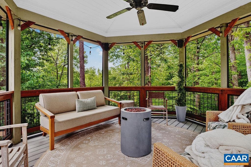 220 Saddleback Knl photo 36