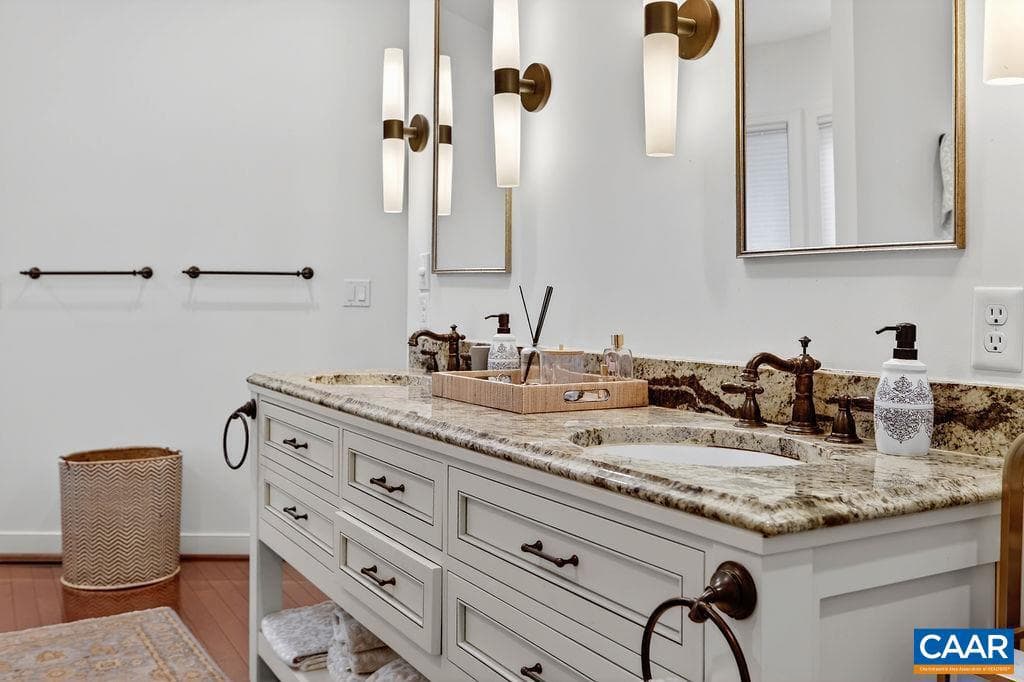 220 Saddleback Knl photo 47