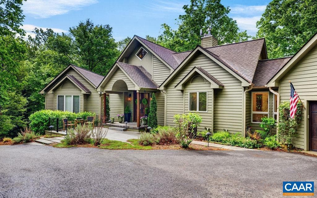 220 Saddleback Knl photo 5