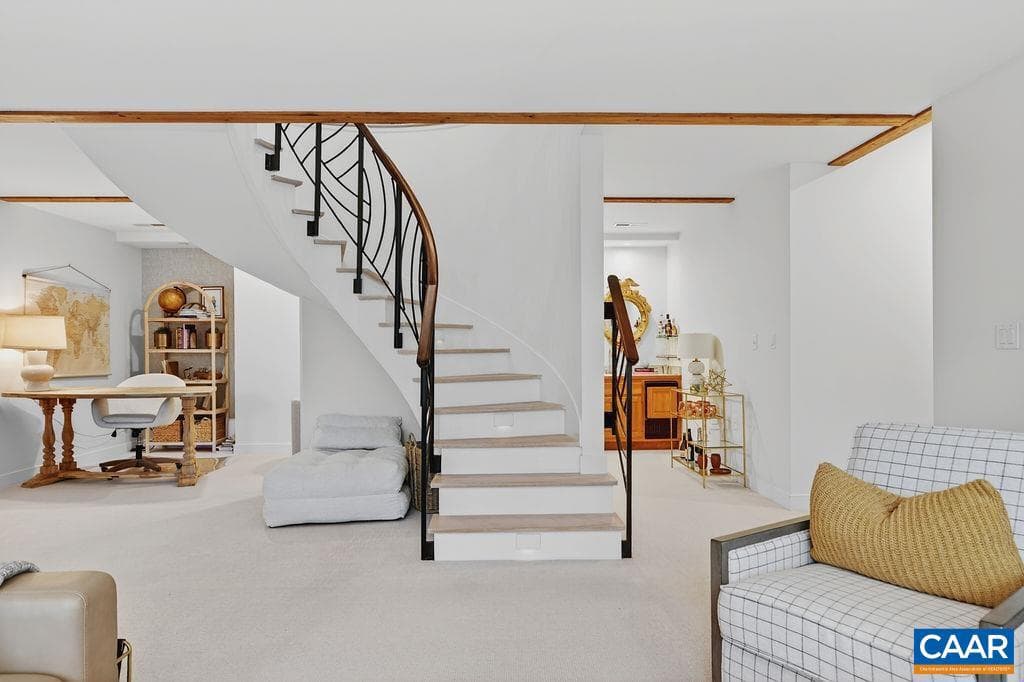 220 Saddleback Knl photo 51