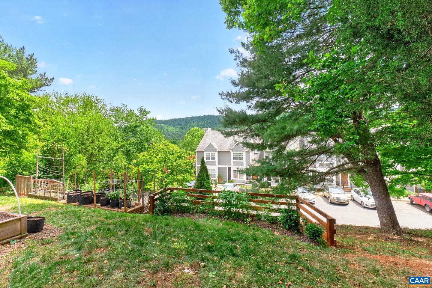 1247 Maple View Dr photo 32