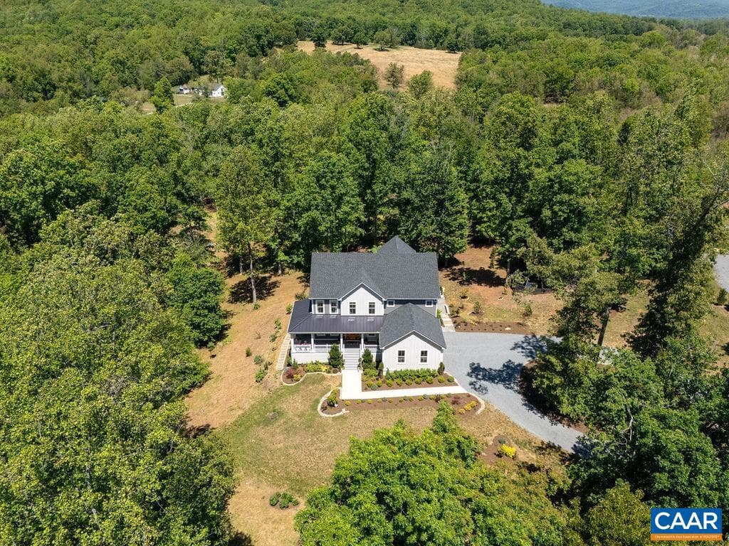 6574 Dick Woods Rd photo 4