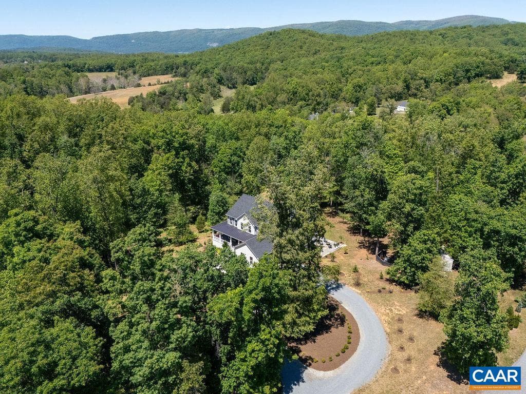 6574 Dick Woods Rd photo 5