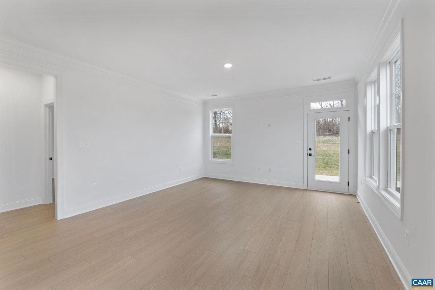 135 Springdale Rd photo 14