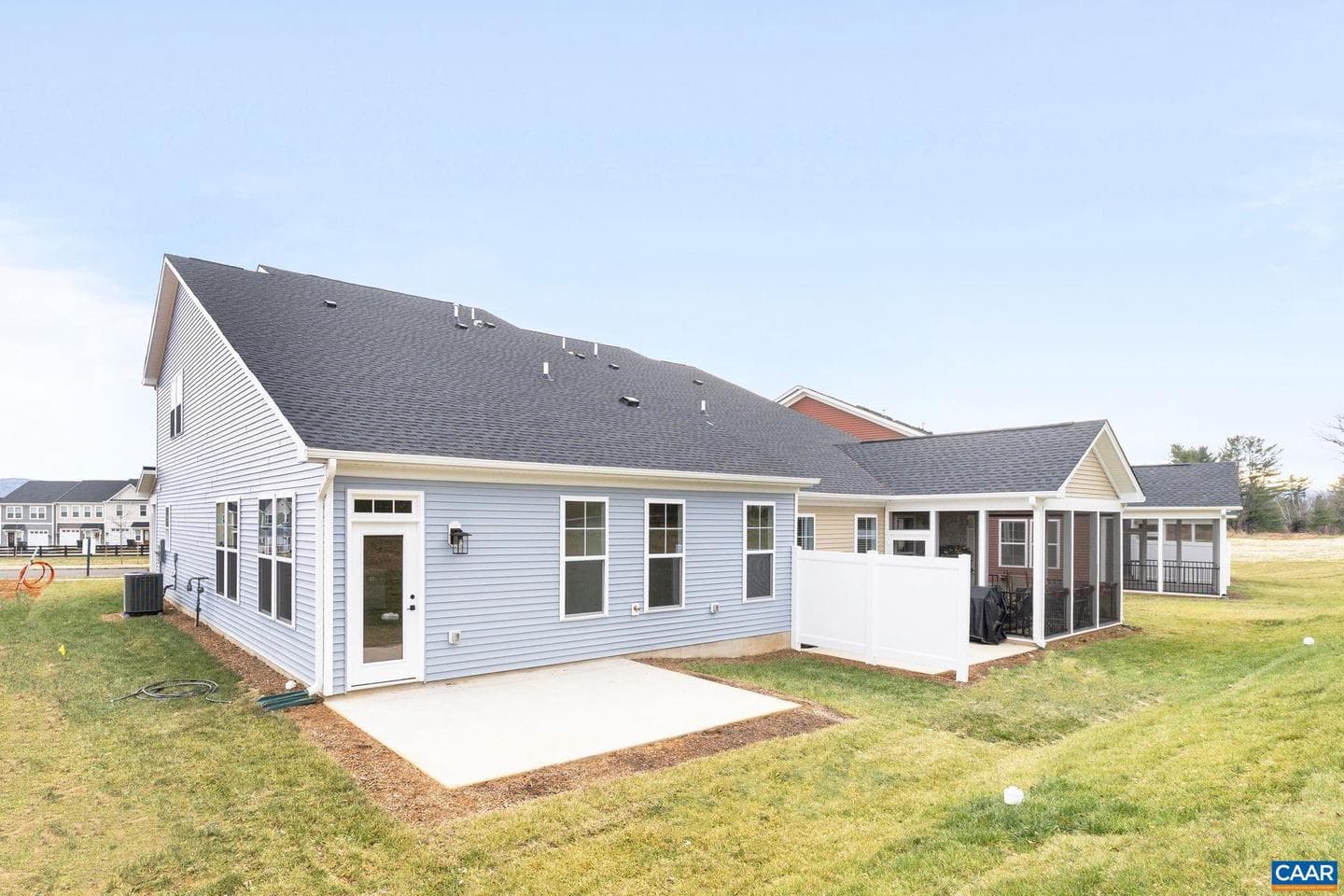 135 Springdale Rd photo 34