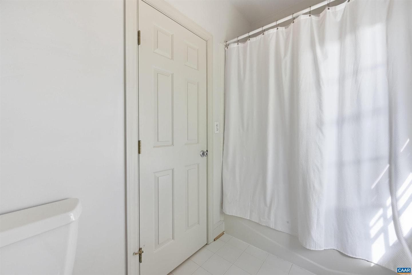 3182 Wallingford Ln photo 36