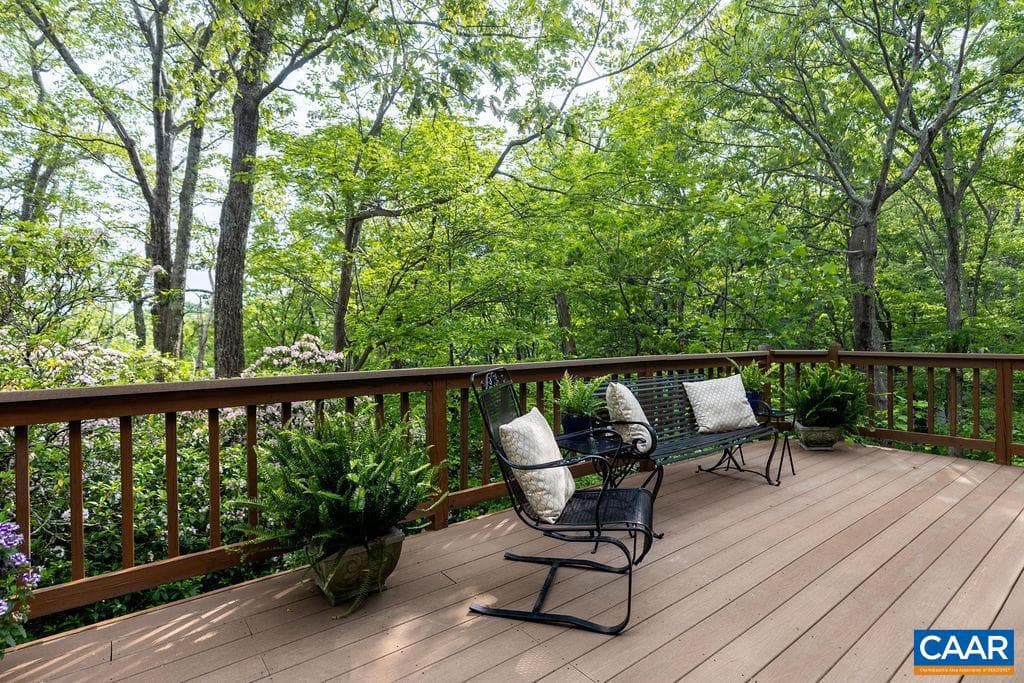 30 Gumtree Dr