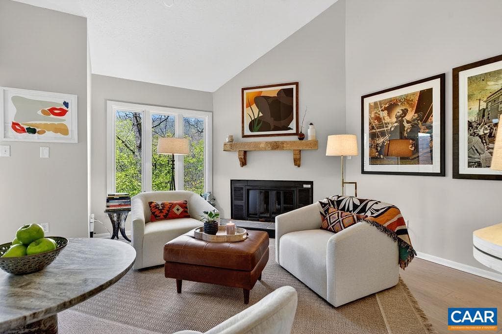 777 Laurelwood Condos