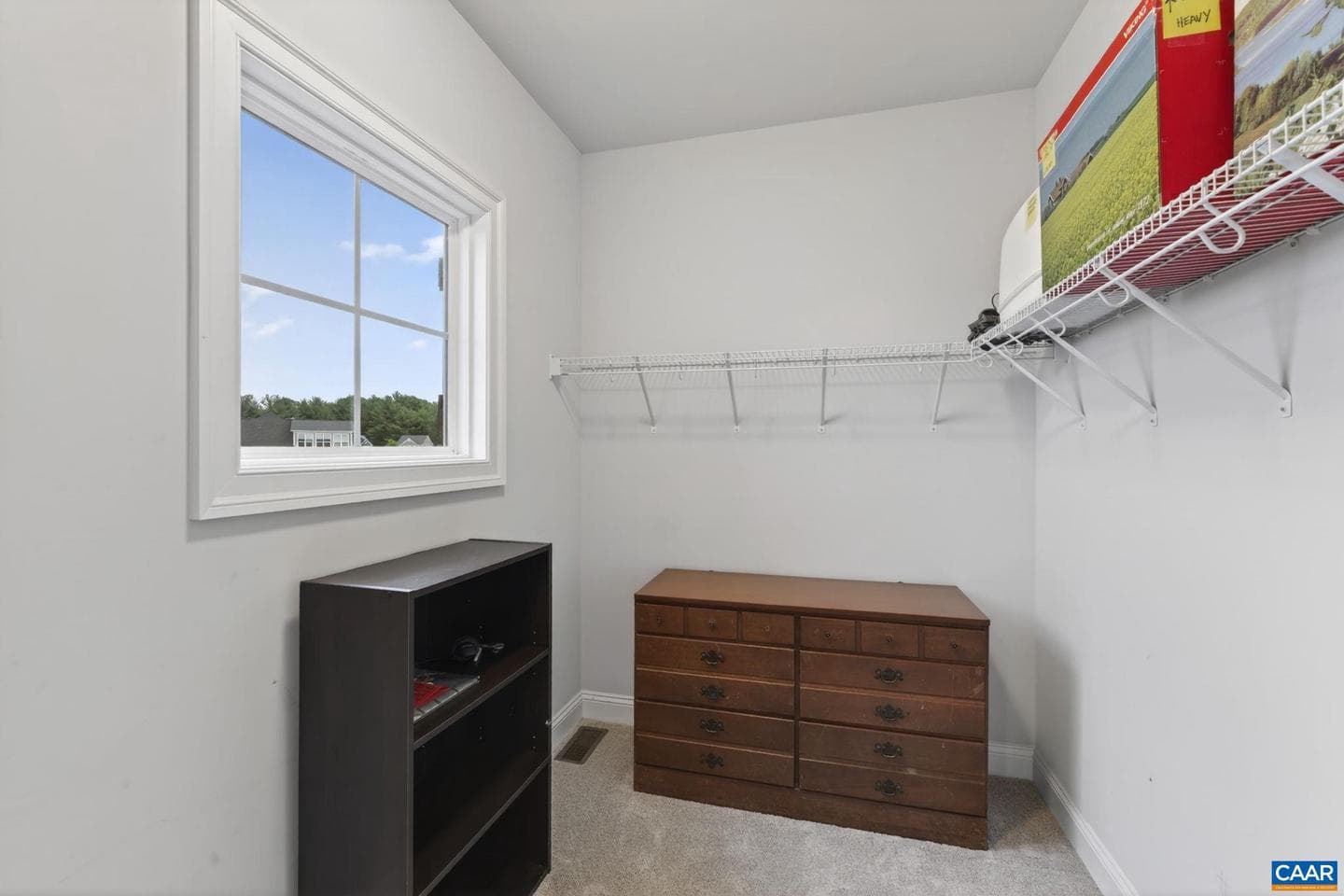 616 Bleeker St photo 32