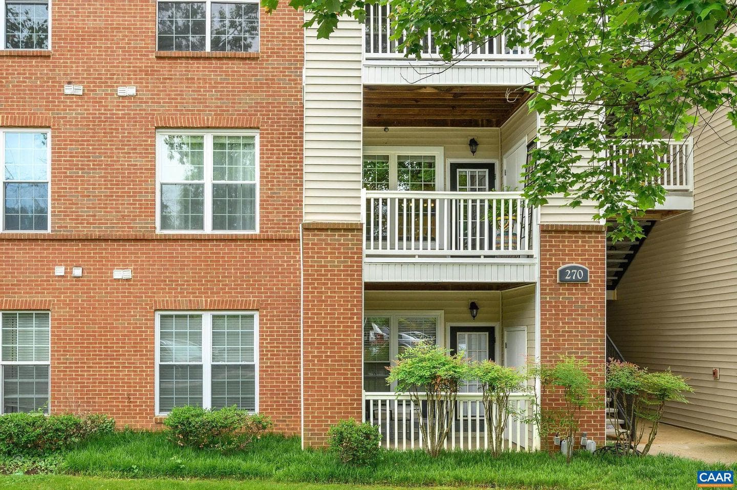 270 Riverbend Dr # 2E, Charlottesville