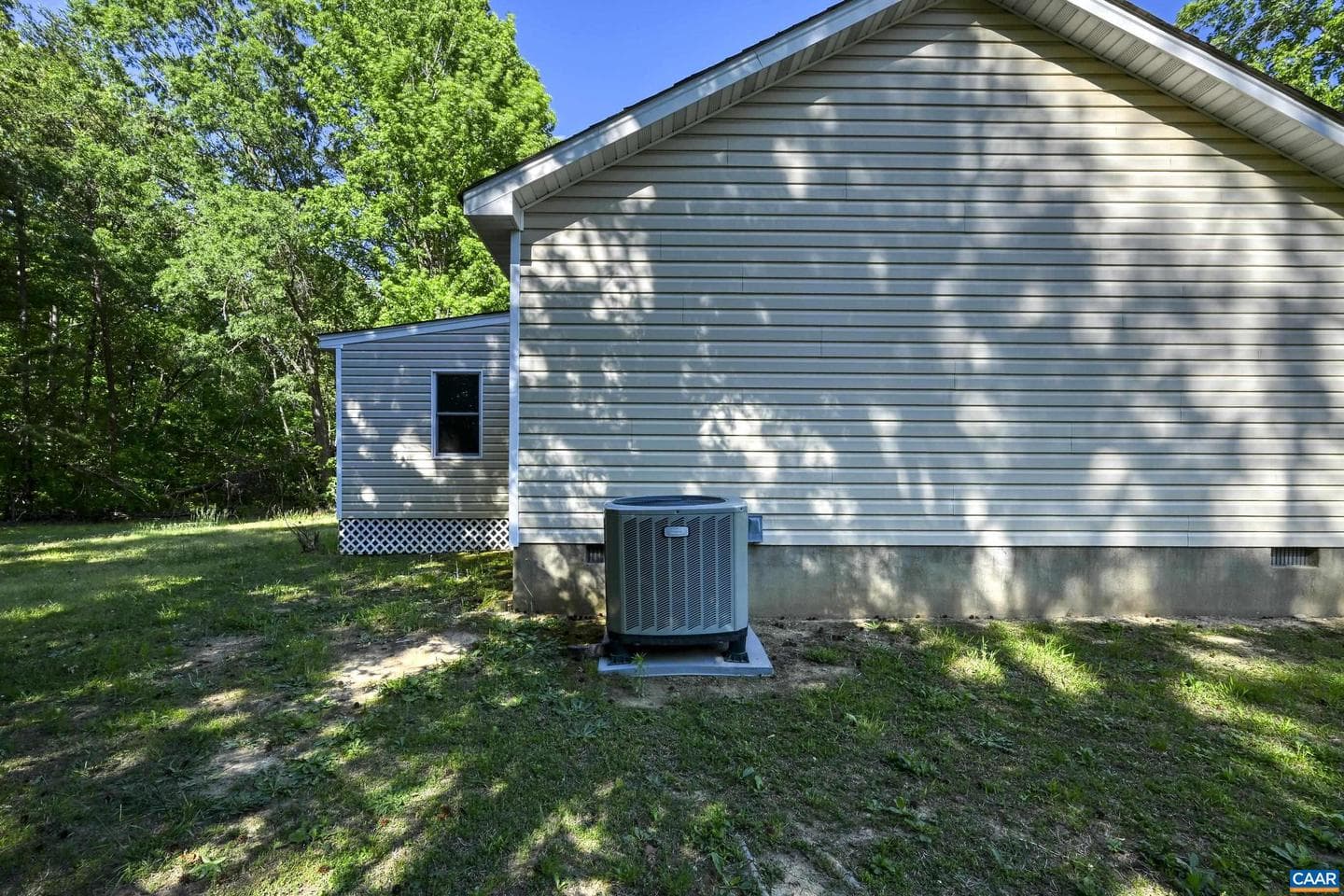 2445 Eastham Rd photo 3