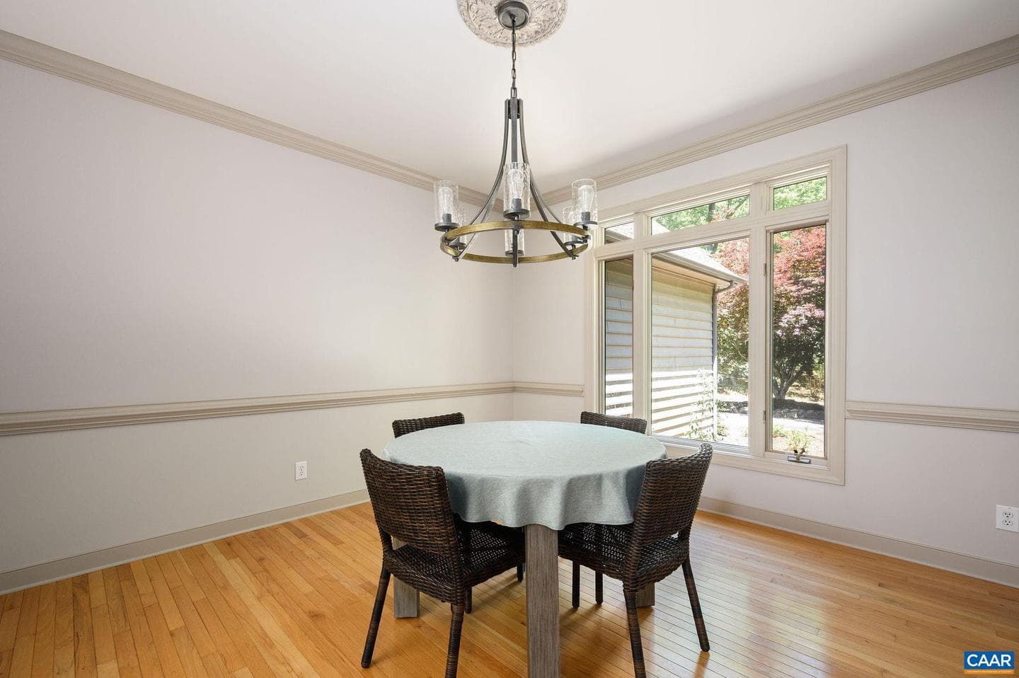 458 Fieldstone Dr photo 14