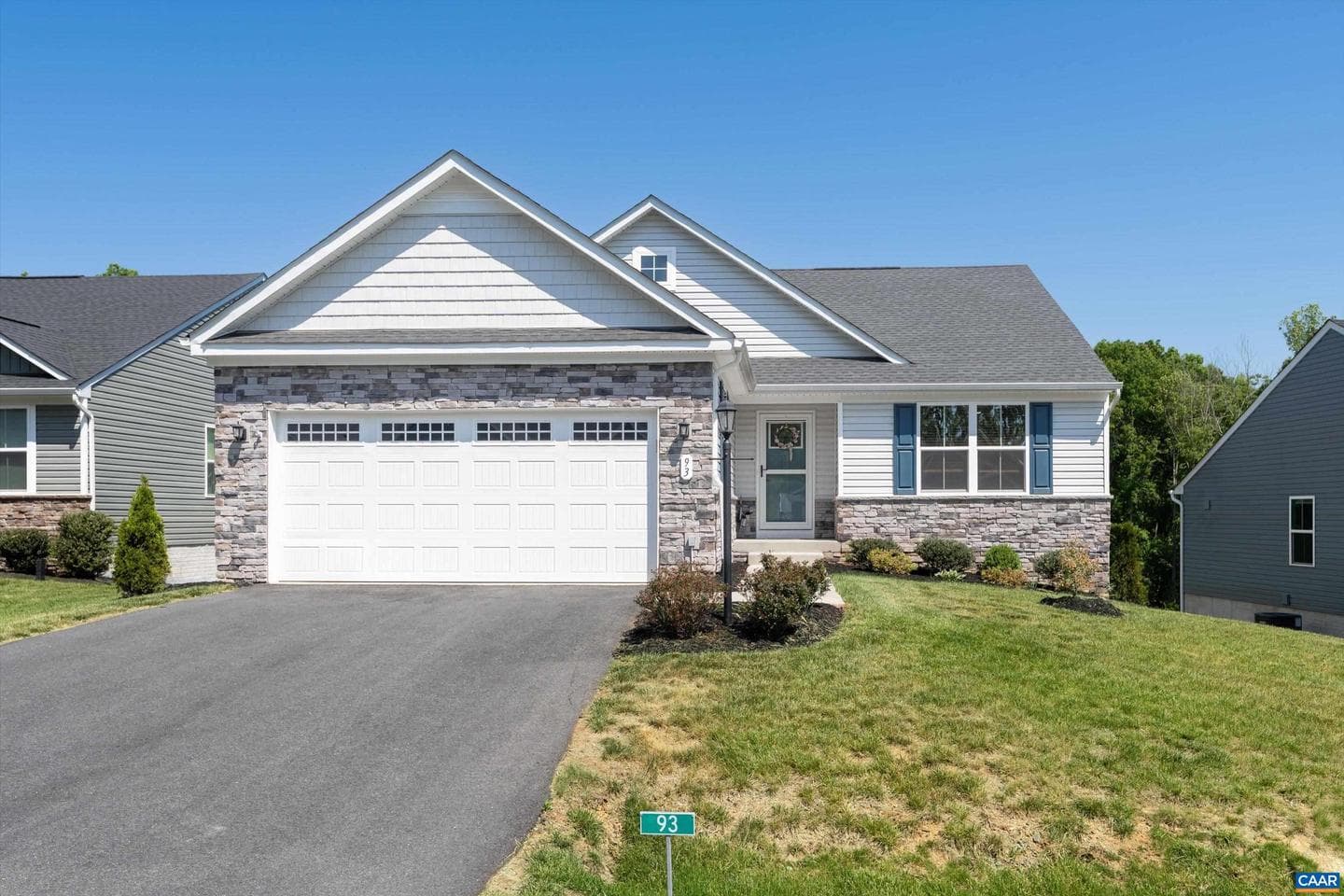 93 Archer Dr, Palmyra