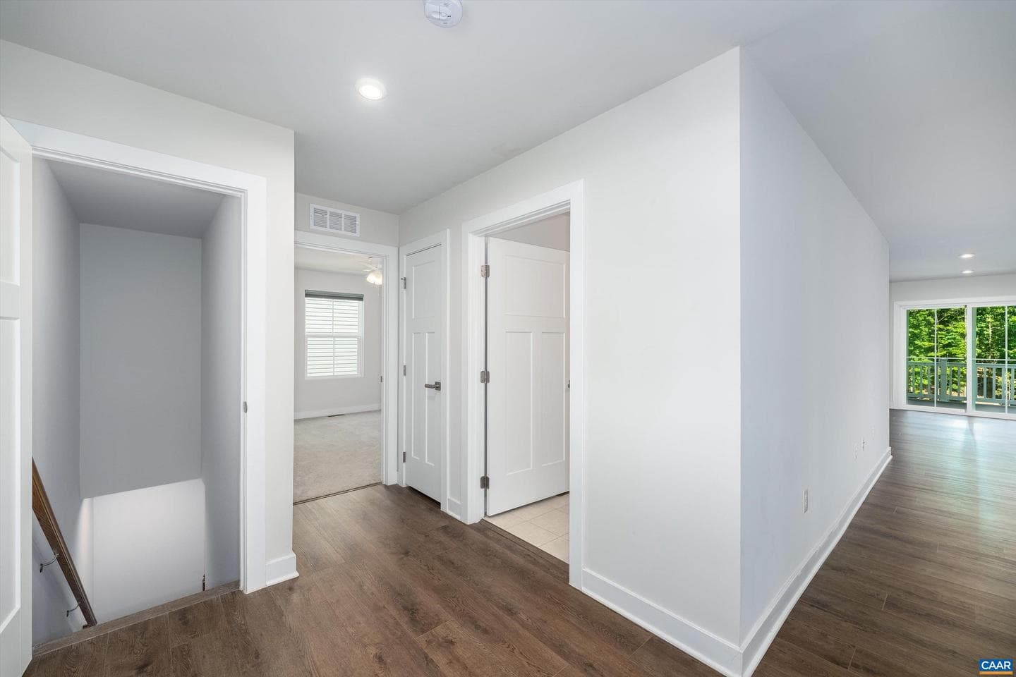 93 Archer Dr photo 9