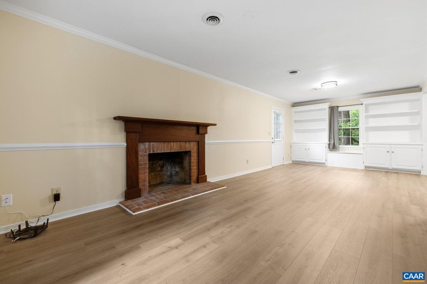 1092 Towne Ln photo 13