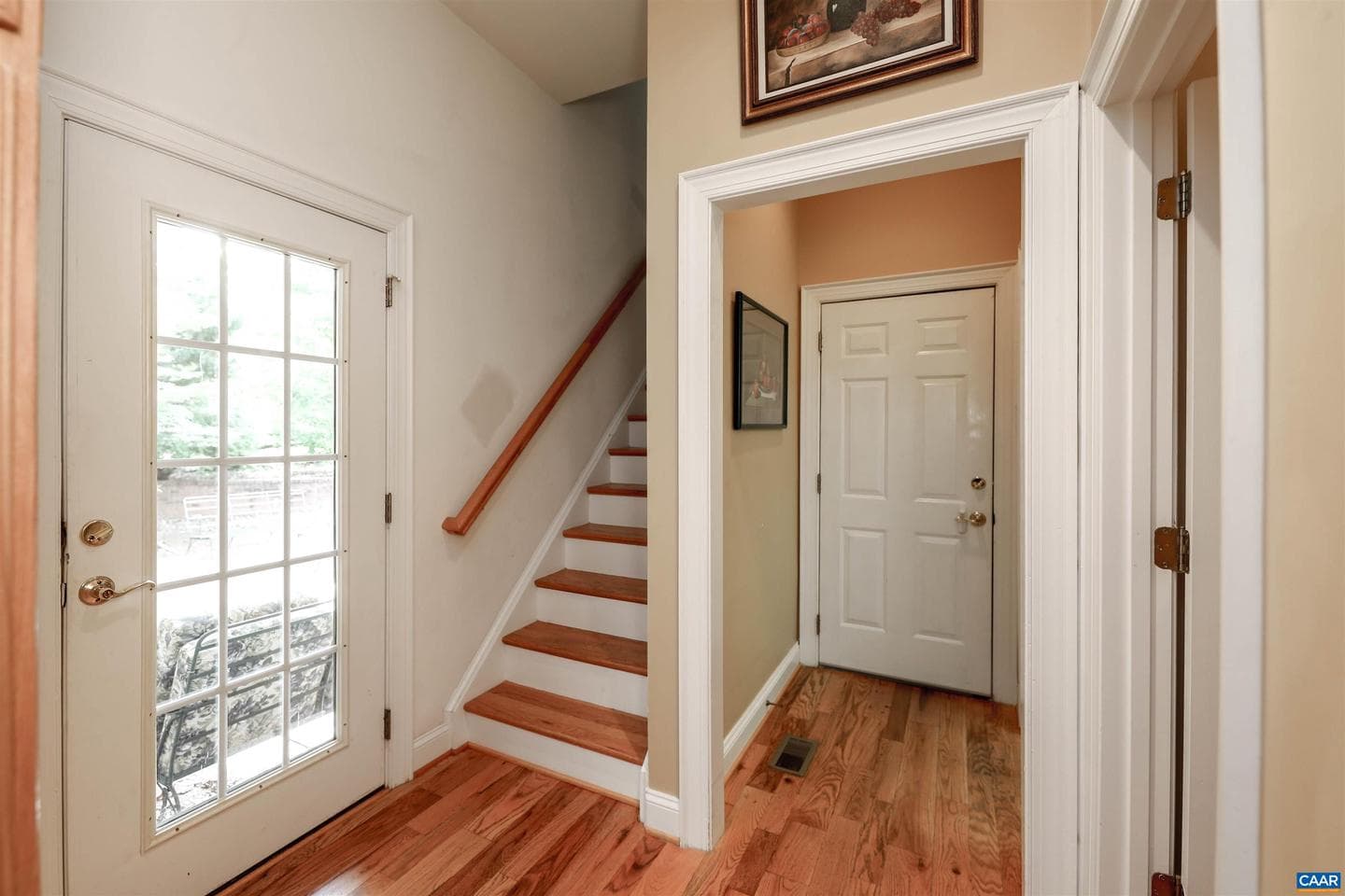 2500 Wiltshire Close photo 33