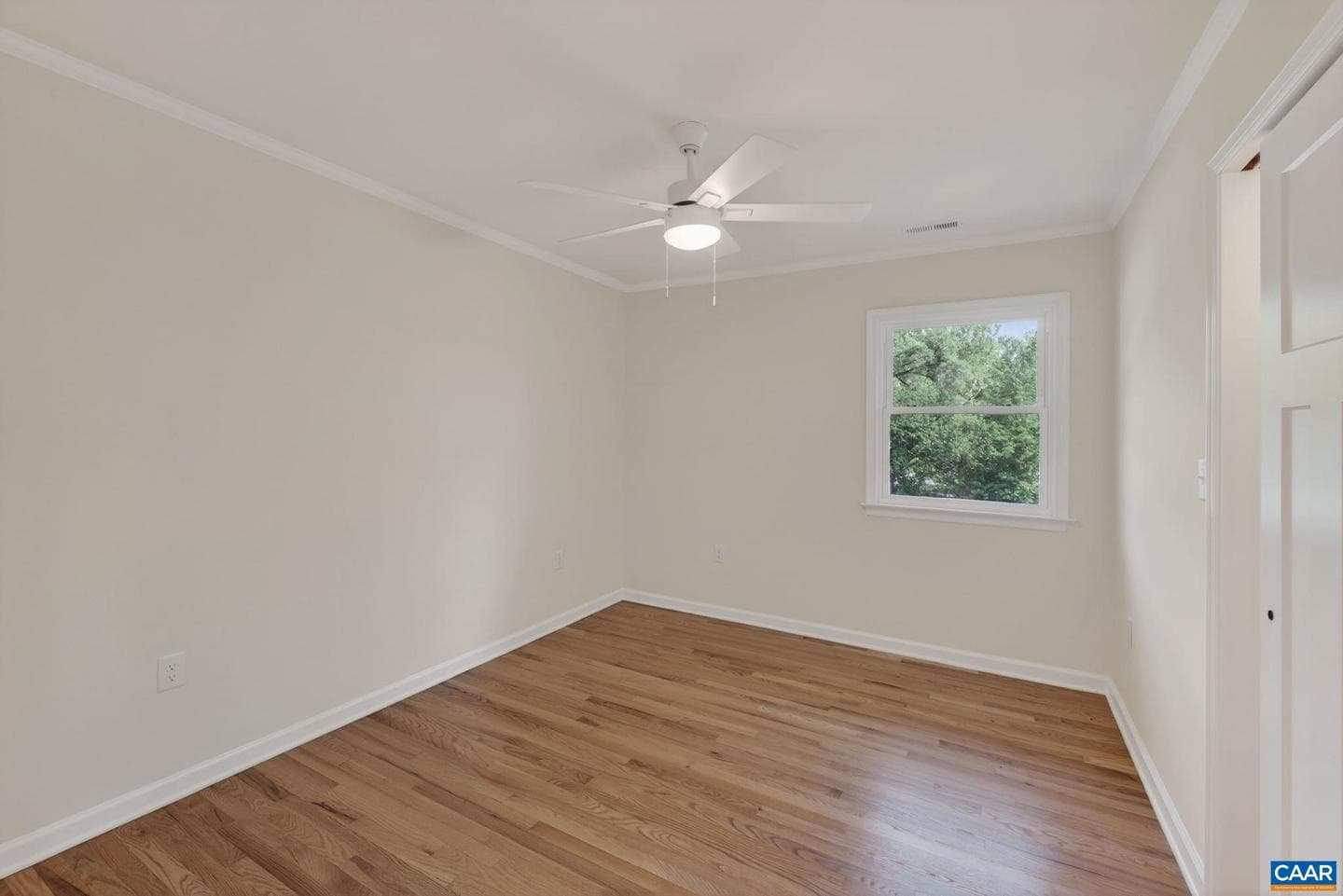 103 Bollingbrook Dr photo 12