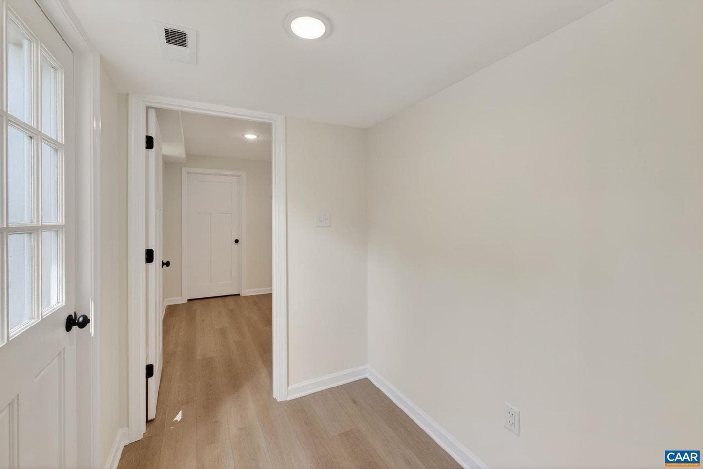 103 Bollingbrook Dr photo 24