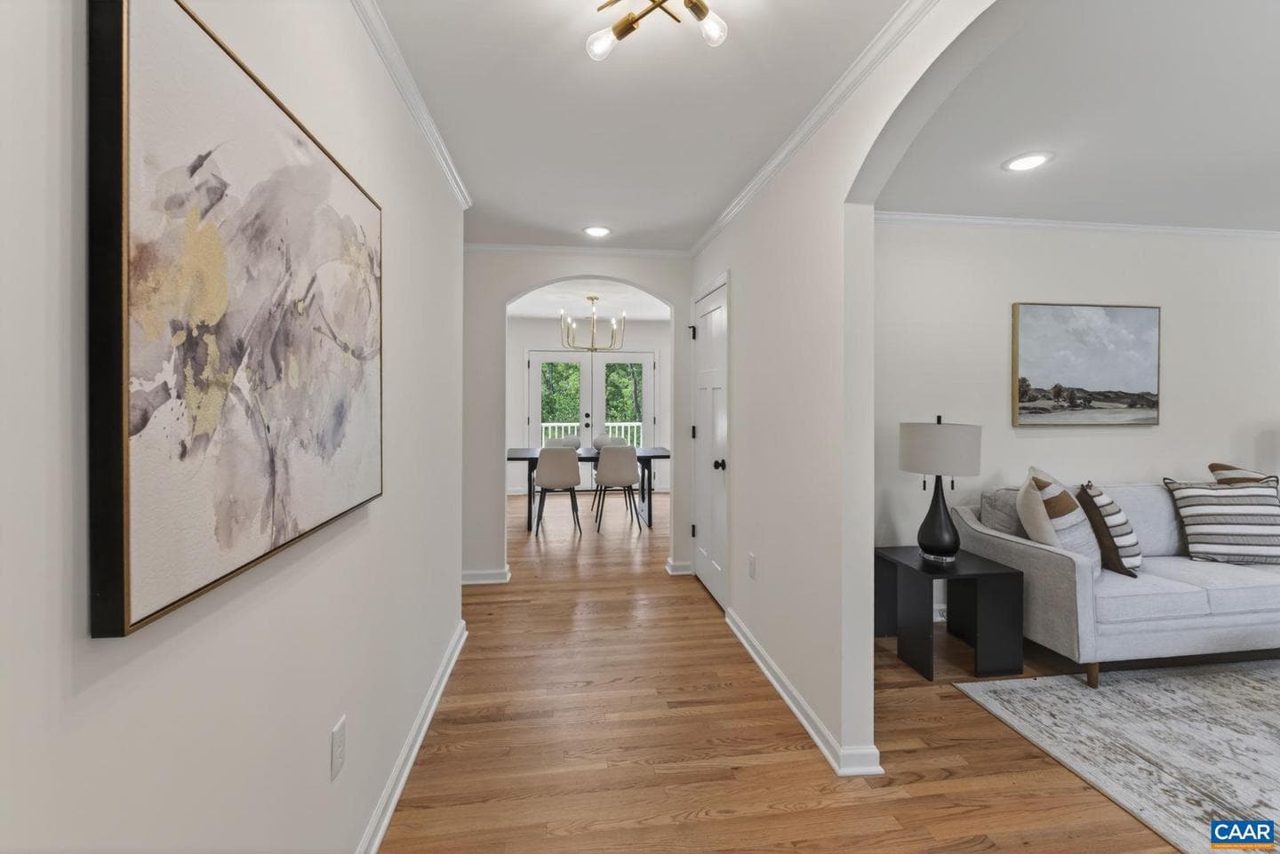 103 Bollingbrook Dr photo 3