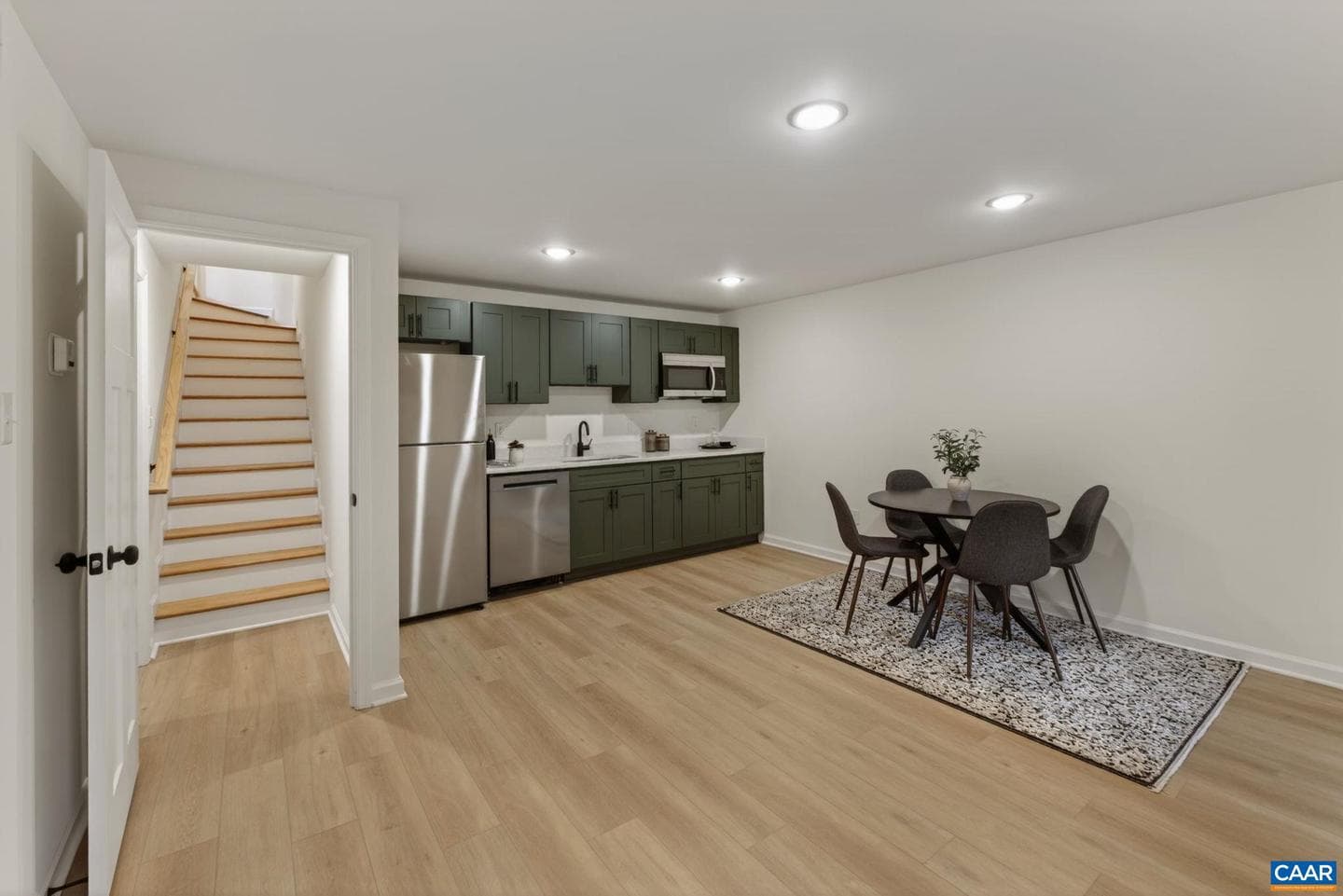 103 Bollingbrook Dr photo 31