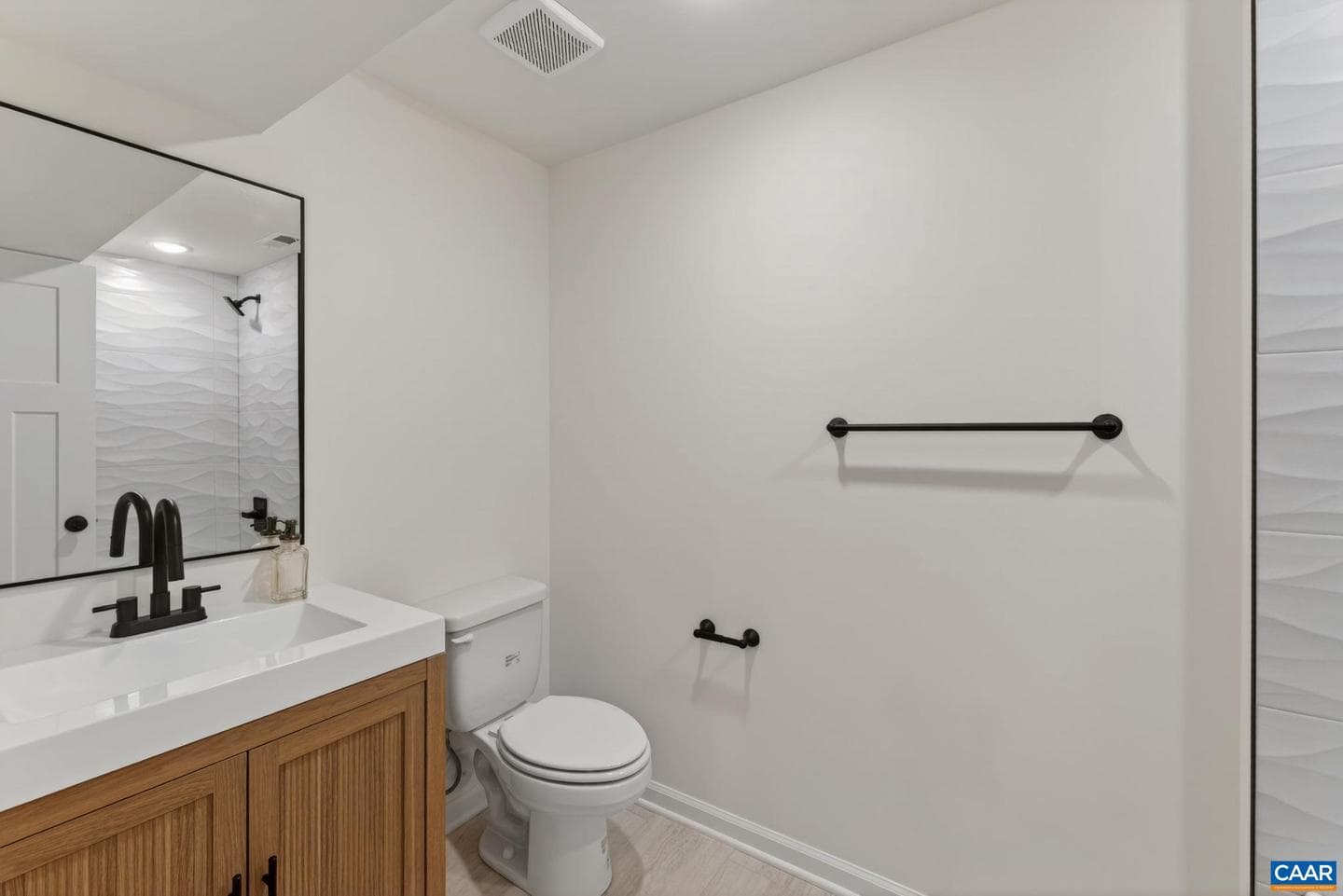 103 Bollingbrook Dr photo 36