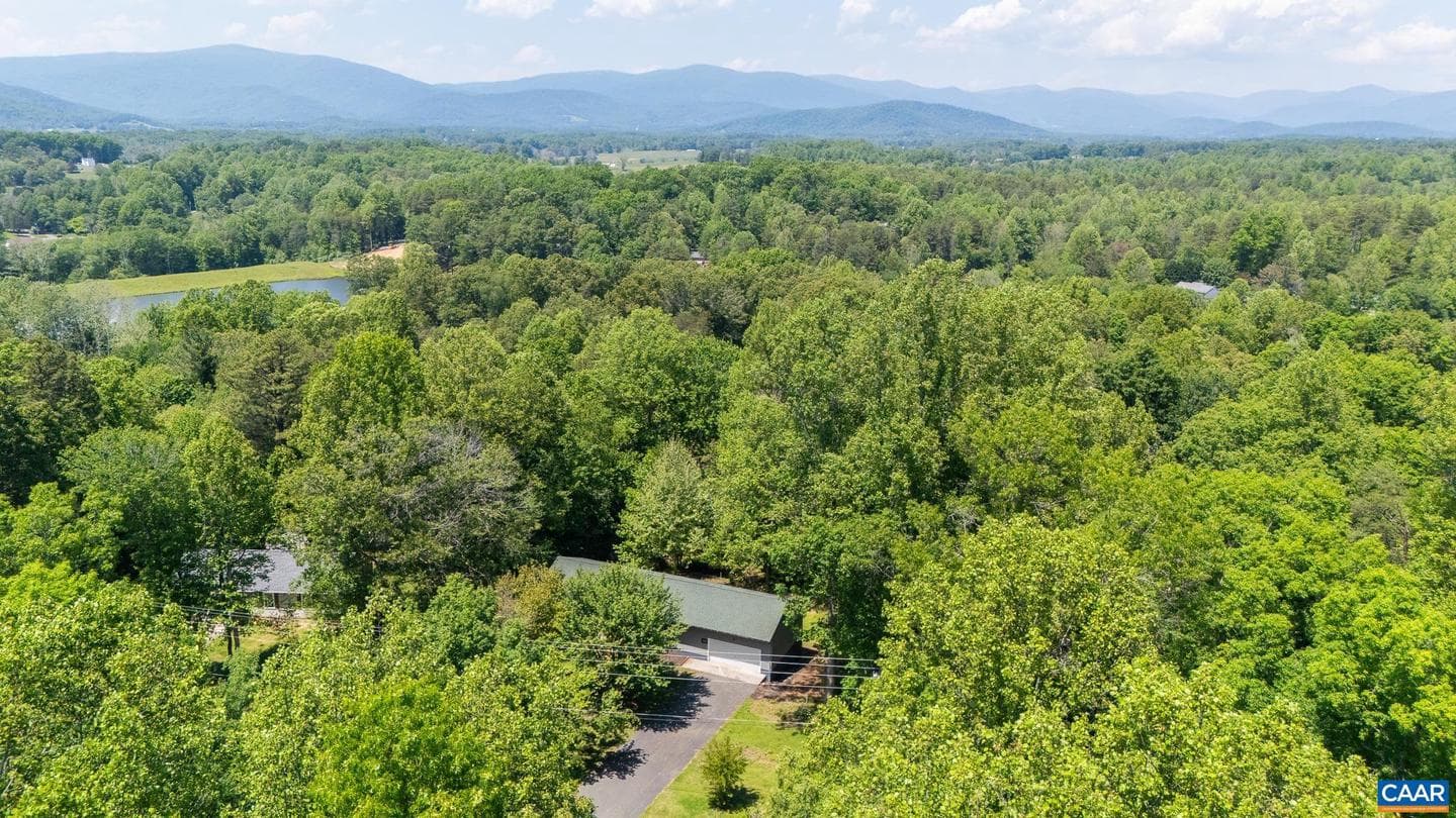 247 Goldenrod Rd photo 35