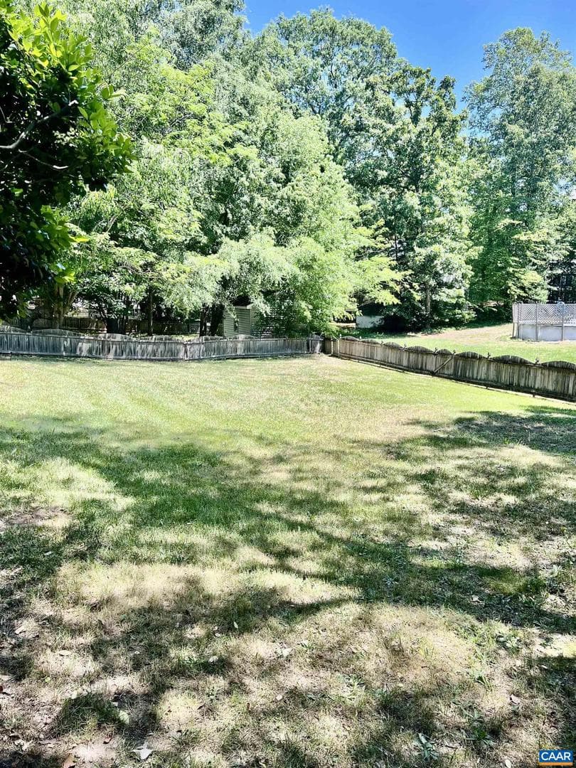 7719 Kentucky Derby Dr photo 24
