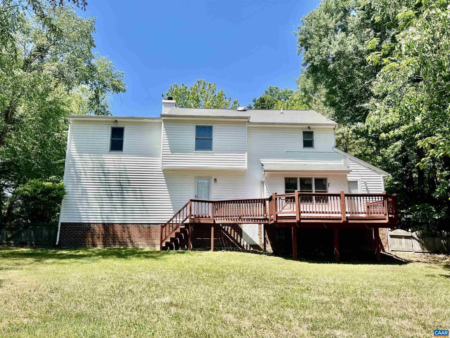 7719 Kentucky Derby Dr photo 3