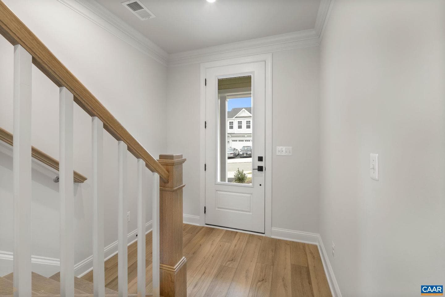 69 Marcella St photo 4