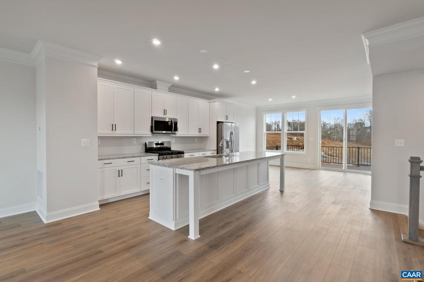 69 Marcella St photo 8