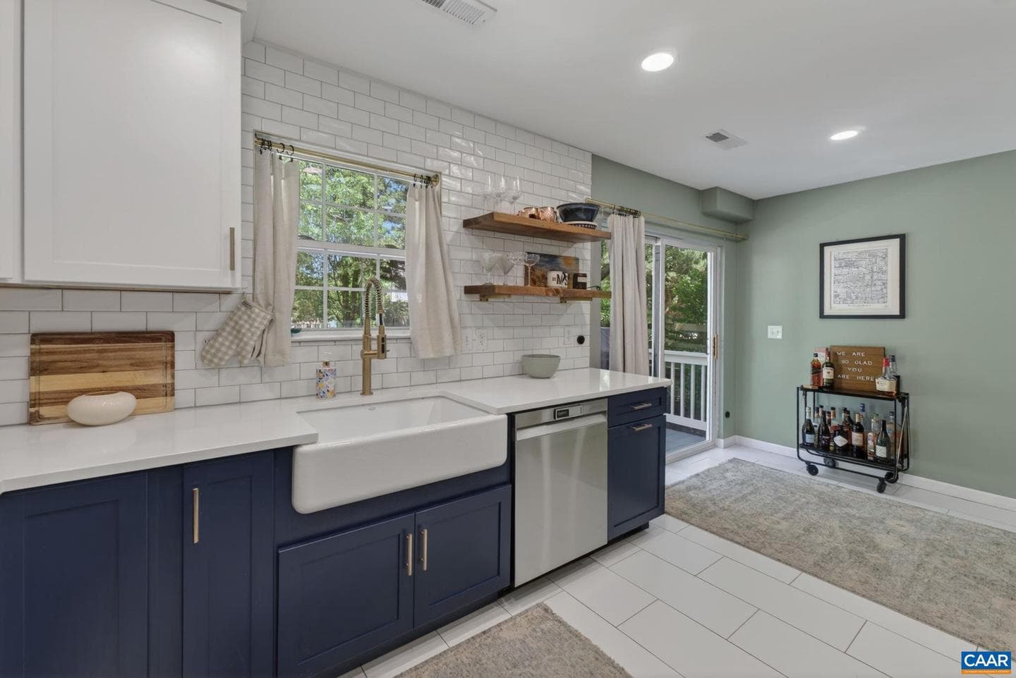 1557 Primrose Ln photo 16