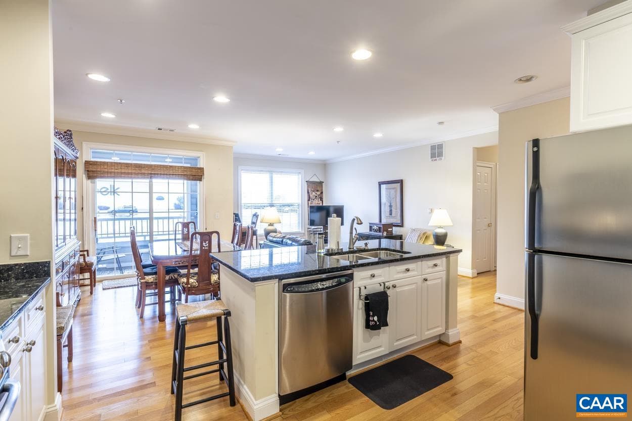 1051 Glenwood Station Ln #104, Charlottesville