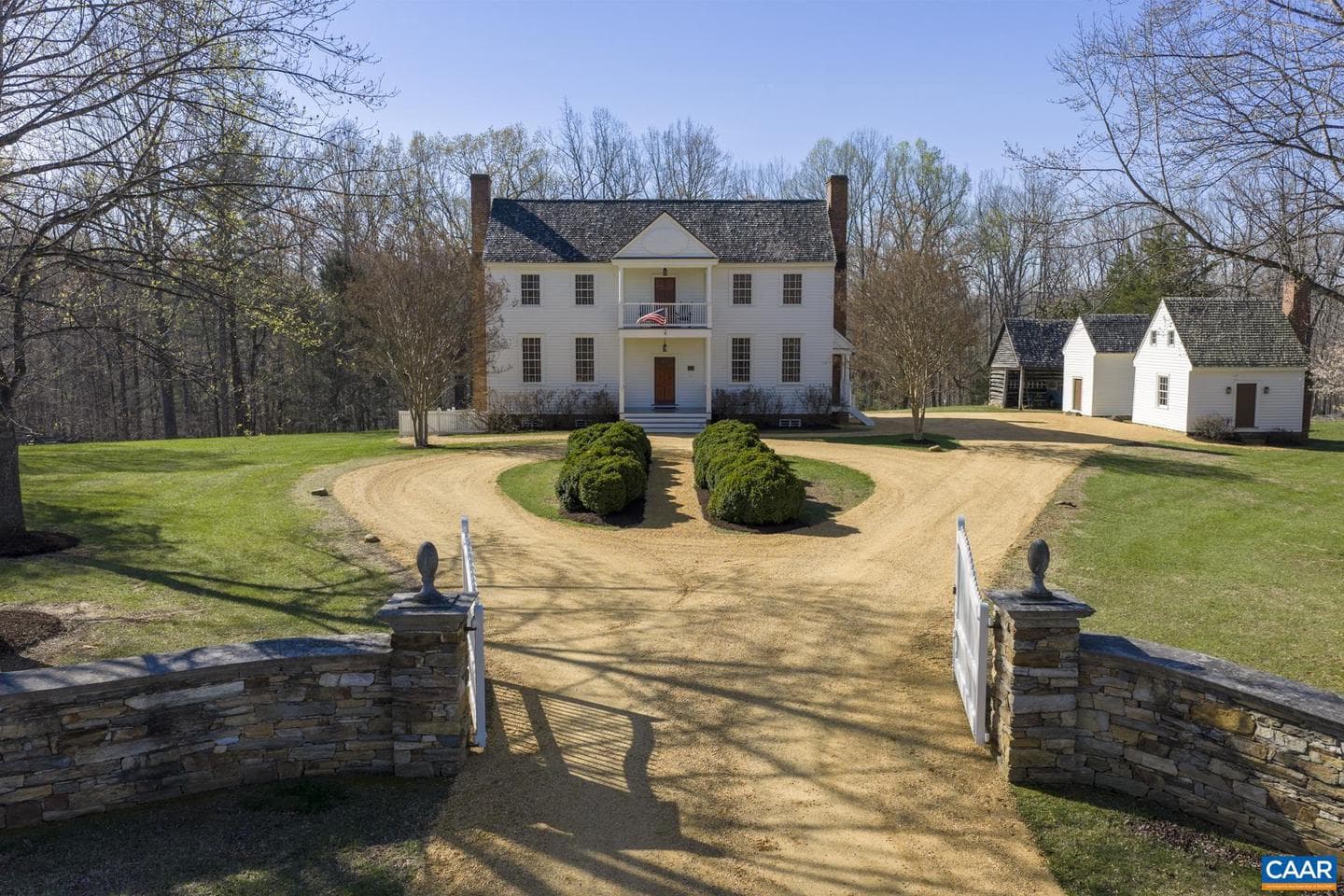 1651 Fox Hill Rd photo 3