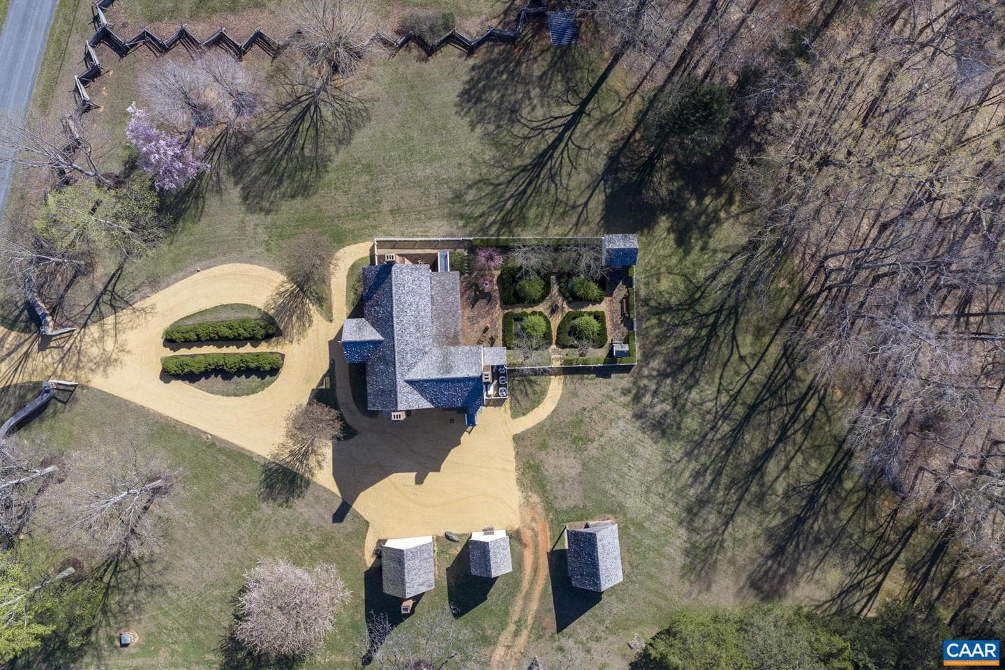 1651 Fox Hill Rd photo 6