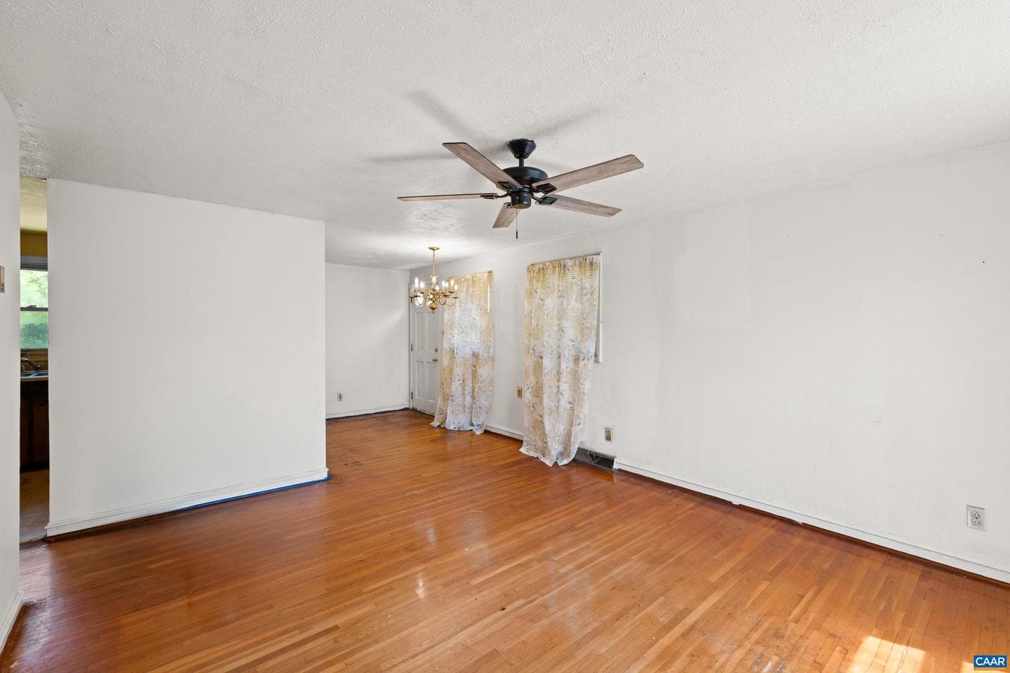 837 Ridge St photo 12