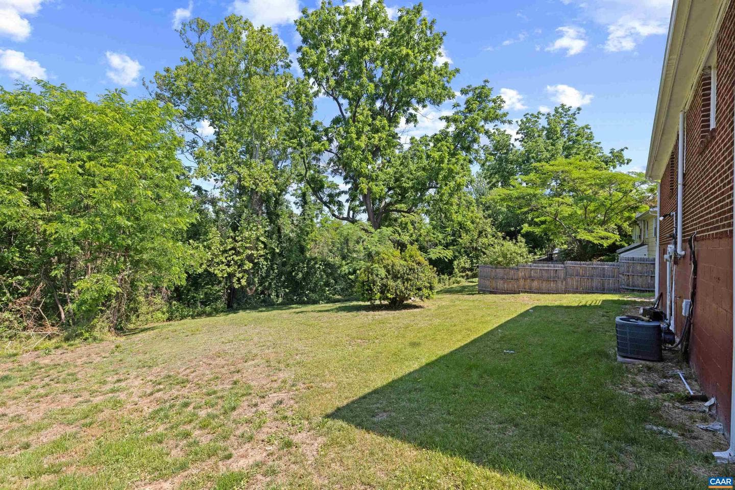 837 Ridge St photo 40