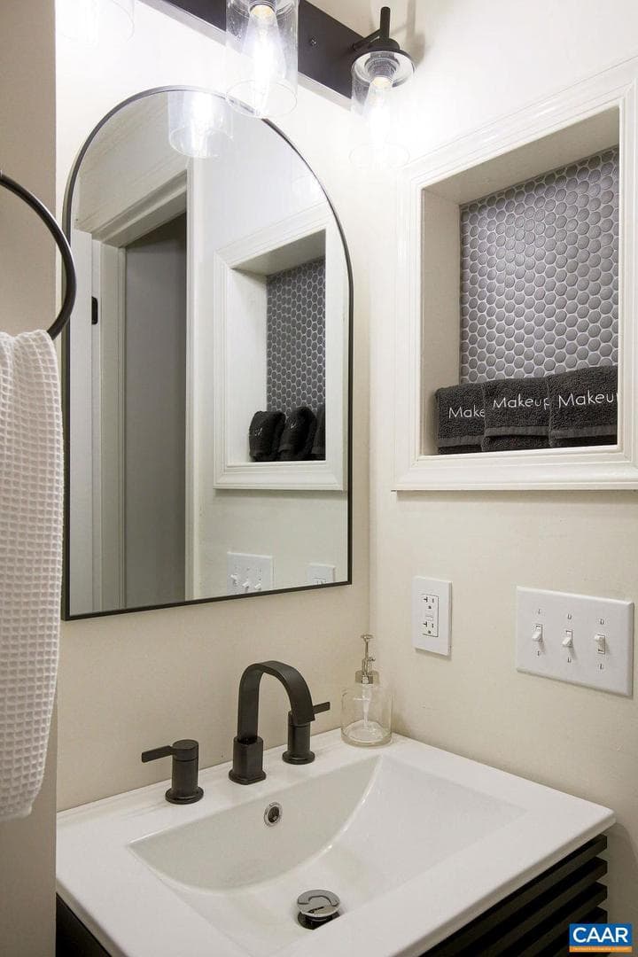 4770 Cove Garden Rd photo 13
