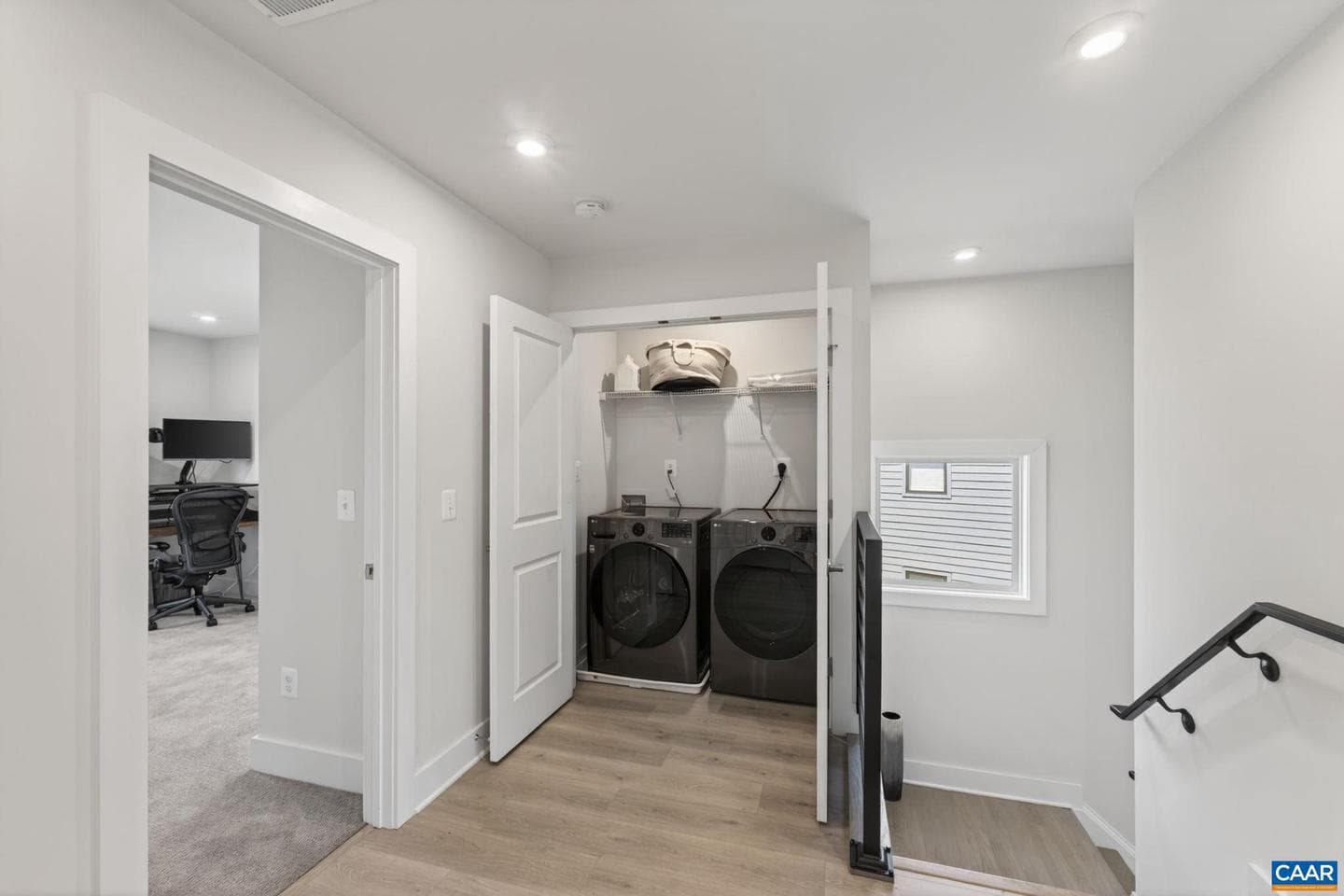 2264 Fowler Cir photo 22