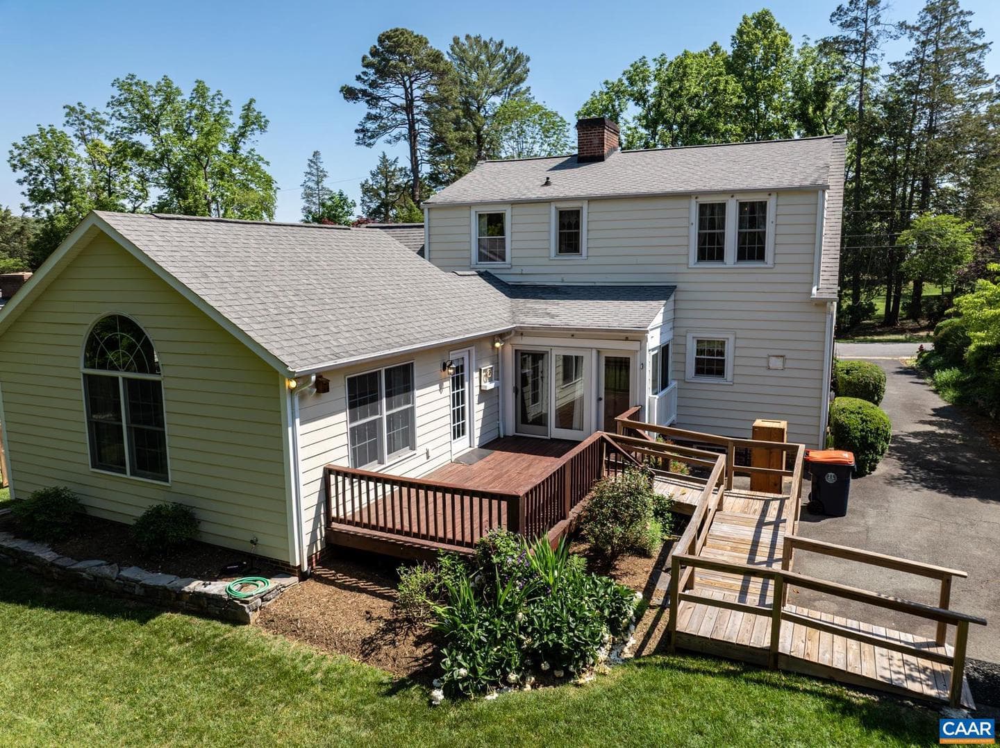 172 Landon Ln photo 4