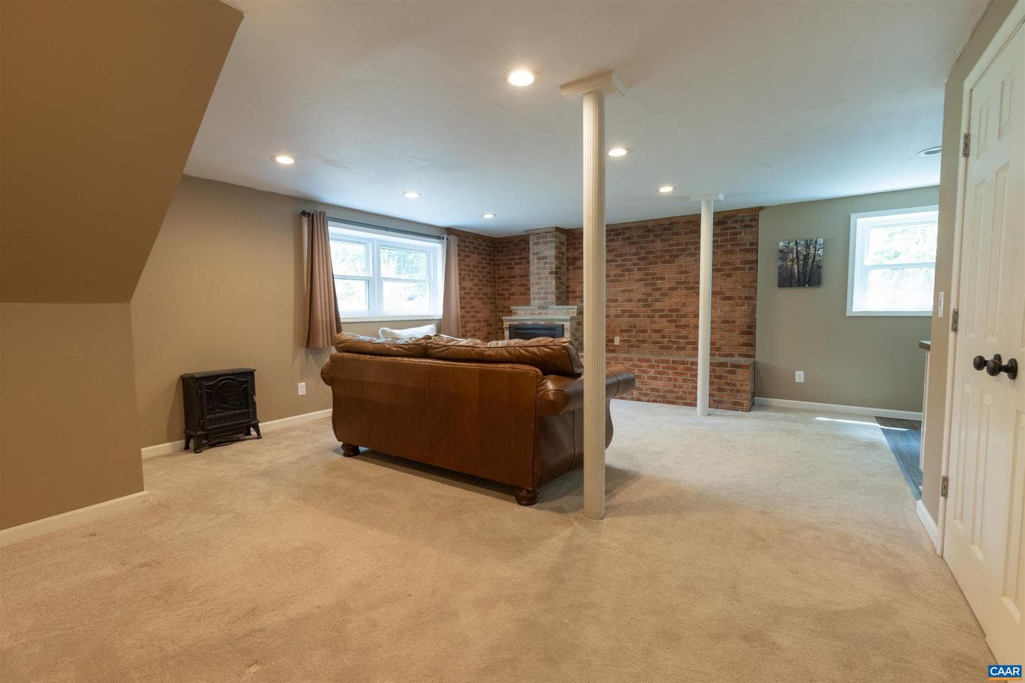 2550 Proffit Rd photo 24