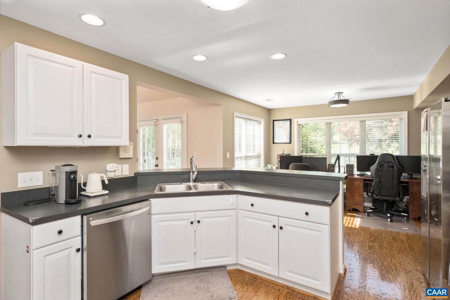998 Pintail Ln photo 6