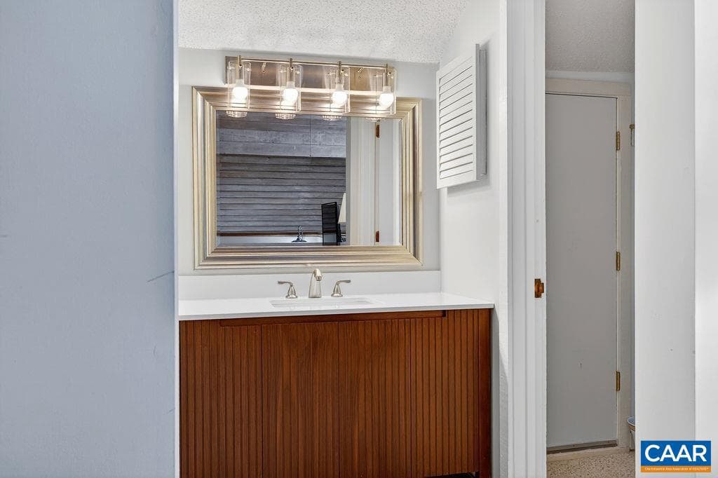 1418 Highlands Condos photo 25