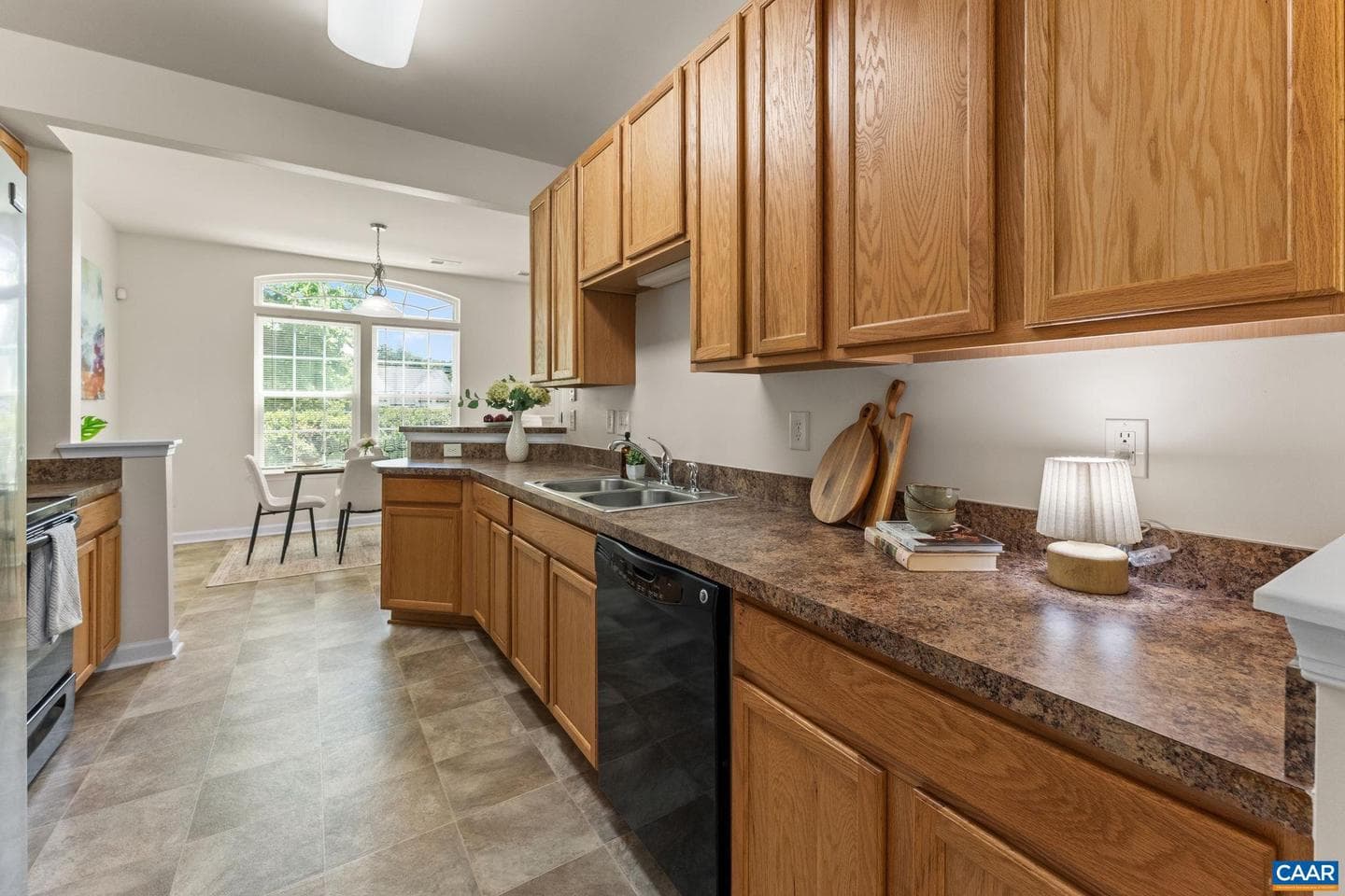 72 Villa Cir photo 10
