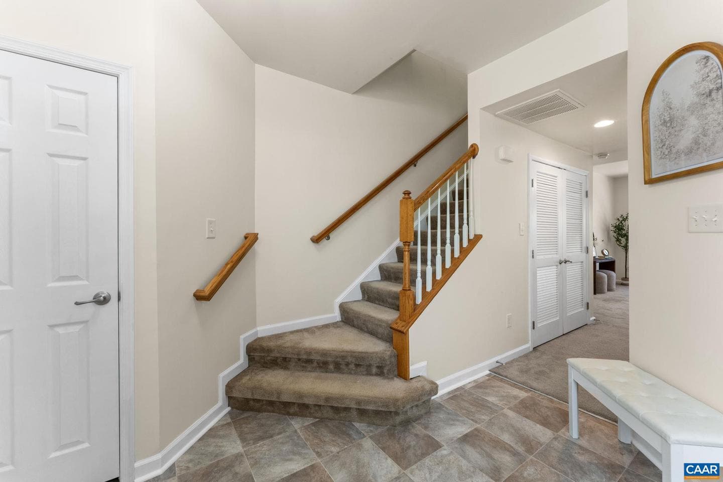 72 Villa Cir photo 12
