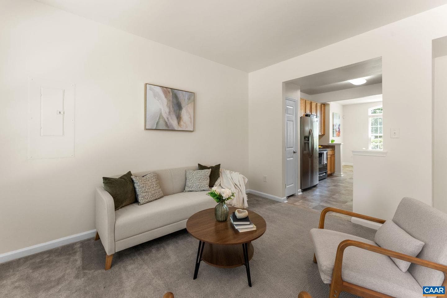 72 Villa Cir photo 4