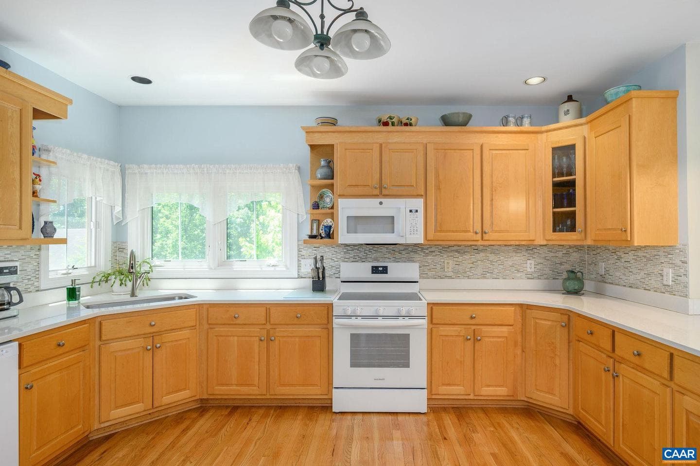 1708 Wright Ln photo 10