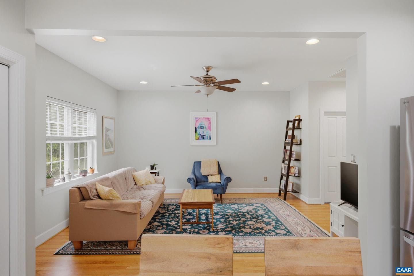 1112 Avon St photo 5