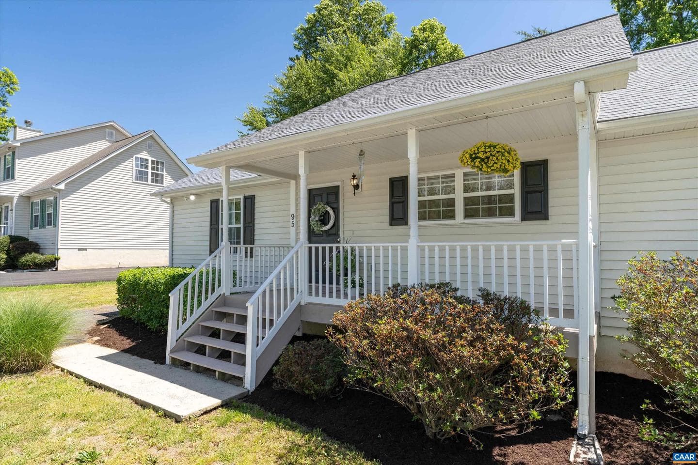 95 Millstone Ln photo 3