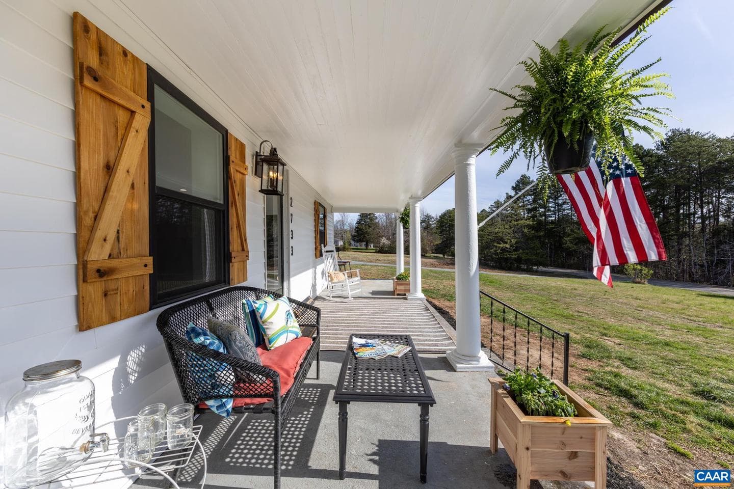 2733 Cedar Lane Rd photo 3
